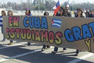 El domingo se realizó un encuentro familiar en el Parque O'Higgins de Santiago, hasta donde llegaron incluso delegaciones de otros países, como Cuba, en respaldo a un movimiento que ya lleva tres meses. 