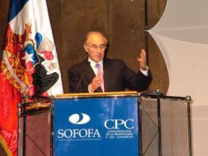 Ex Ministro de Educación Sergio Bitar con sus BFF en SOFOFA