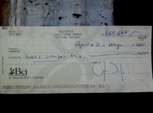 Cheque de Guillermo Salinas para pagar cuenta almuerzo Arturo Martínez 21 de mayo-2011