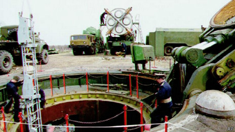 En 1994 Ucrania desmanteló su infraestructura nuclear.