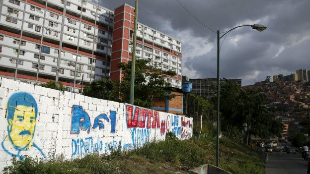 El gobierno venezolano emprendió ambiciosos programas de asistencia social para los más pobres.