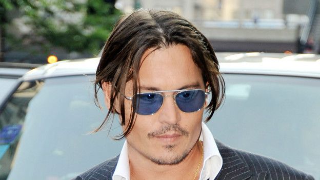 Johnny Depp, originalmente contratado para coprotagonizar, se retiró por tener otros compromisos.