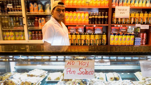 La falta de harina de trigo ha afectado la producción de pan.