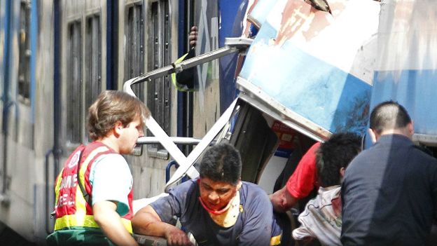 El choque en la estación de Once dejó 51 muertos.