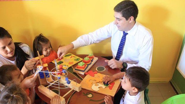 El ministro Carlos Zárate ha impulsado una de las reformas legislativas para erradicar el criadazgo.