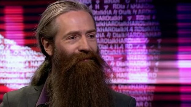 Este es el atrevido: Aubrey David Nicholas Jasper de Grey, científico de la computación, bioinformático de genética, biogerontólogo o -como él mismo le dijo a la BBC- tecnólogo y humanitario.