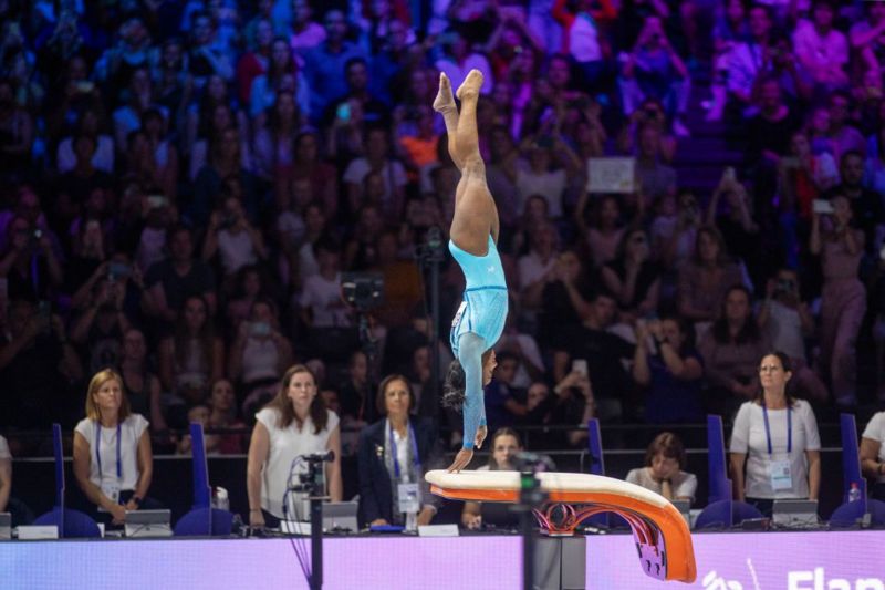 Simone Biles consigue el salto más difícil en el Campeonato Mundial de