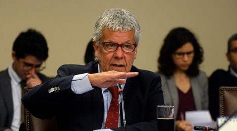 Eyzaguirre: bajar impuesto corporativo sin medidas es "inyección a la vena de los más ricos"