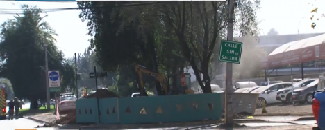 Fuga de gas mantiene tránsito cortado en Plaza Egaña tras explosión