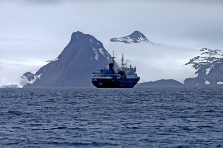 EEUU reafirma su política en la Antártida y apunta a un aumento de su flota de rompehielos