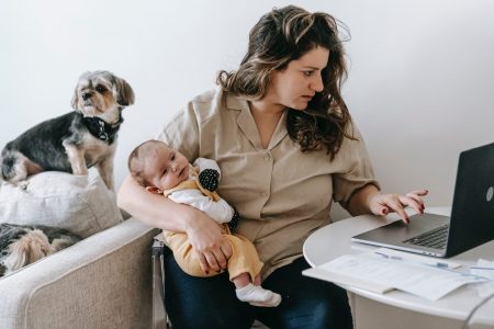 Empleo femenino y maternidad