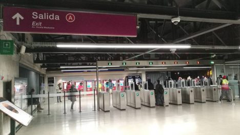 Metro de Santiago reportó cierre de estaciones de Línea 6 por fuga de gas