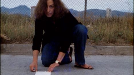 Primera retrospectiva de la artista chilena Lotty Rosenfeld en Estados Unidos