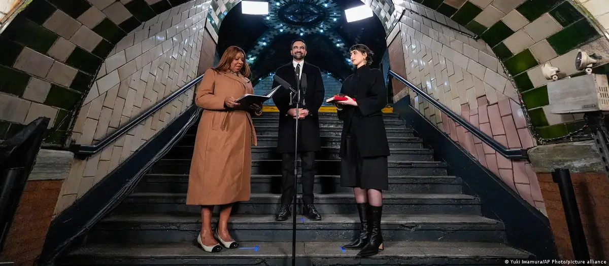 Zohran Mamdani jura el cargo como alcalde de Nueva York