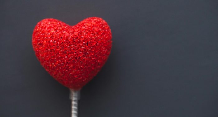 San Valentín: el costo emocional (para algunos) de un día que “debería” ser feliz