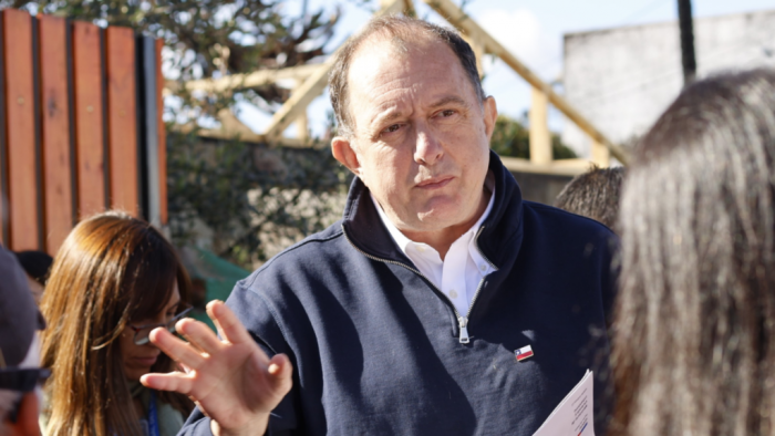 Se le desordena el naipe a Iván Poduje: las renuncias que nadie explica en el Minvu