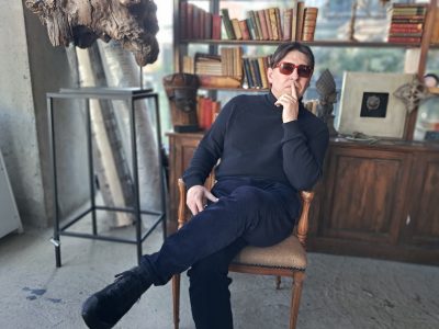 Bienvenidos al país de la risa: una lectura al nuevo libro de Juan R. Chapple
