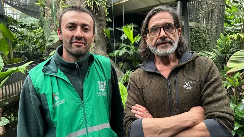Mauricio Bernal y Carlos Magdalena siguen emocionados del descubrimiento de una planta que les apasiona.