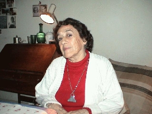 Libro recopila por primera vez el teatro completo de la dramaturga Isidora Aguirre