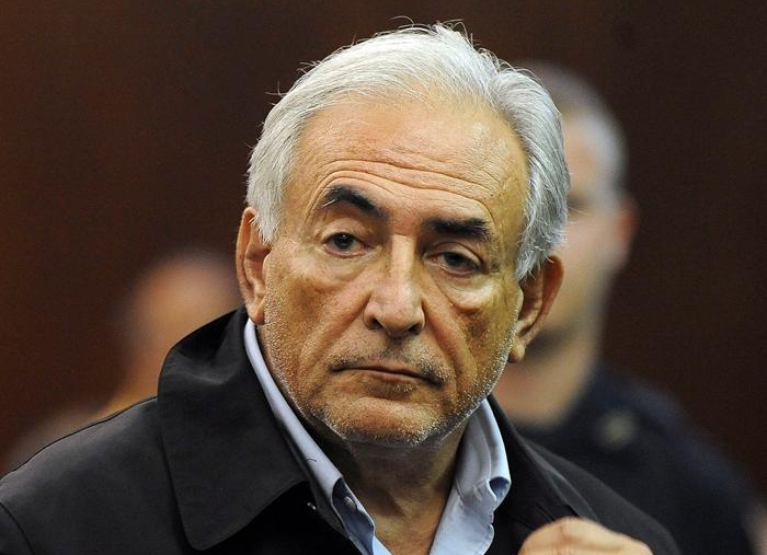 Strauss-Kahn sale a la carga contra las condiciones «espantosas» del rescate de Grecia