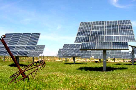 Instalación de paneles solares en hogares permite reducir hasta un 100% del gasto anual en luz