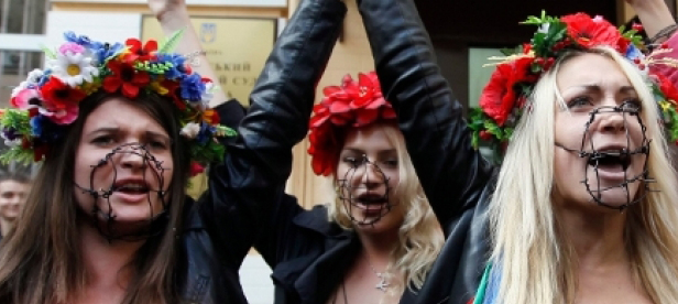 Ucranianas protestan en topless contra la prostitución