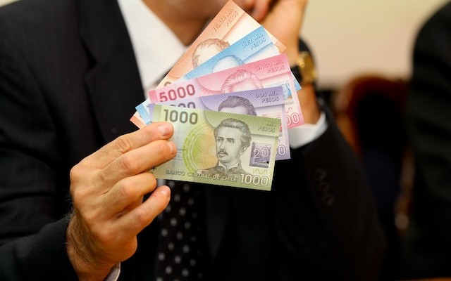 Opinión: Peso chileno seguirá bajo una tremenda presión