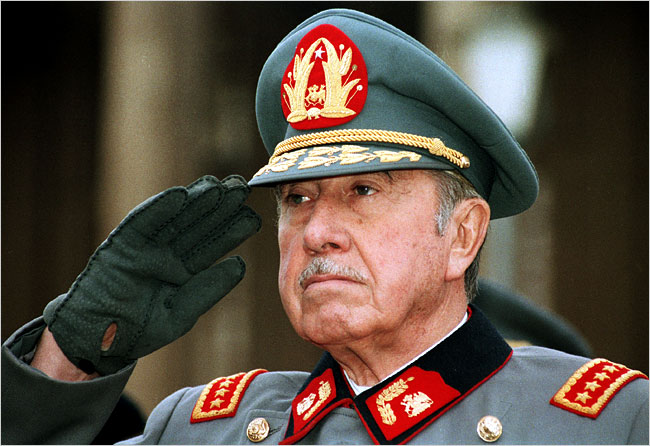 La transición incompleta: la derecha a 20 años del arresto de Pinochet