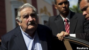 El gobierno de José Mujica espera que la medida ayude a contrarrestar el consumo de drogas más duras y adictivas.
