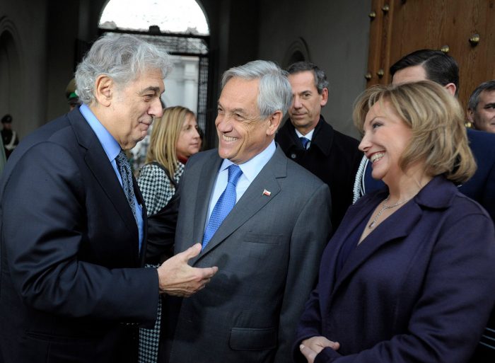 Piñera recibe en La Moneda al tenor Plácido Domingo