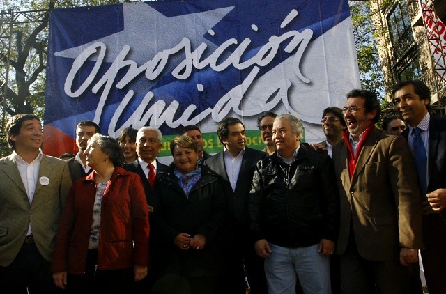 Oposición inscribe ante el Servel sus aspirantes a alcaldes con el objetivo de «derrotar a la derecha»