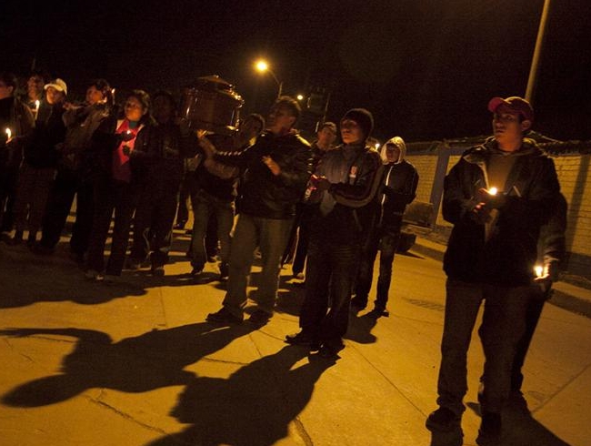 Ya suman cinco los muertos en protestas contra proyecto minero en Perú