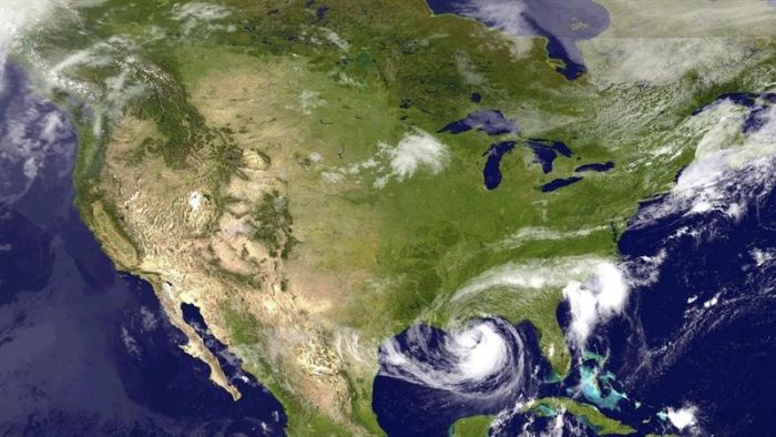 El huracán «Isaac» toca tierra en el sureste de Luisiana