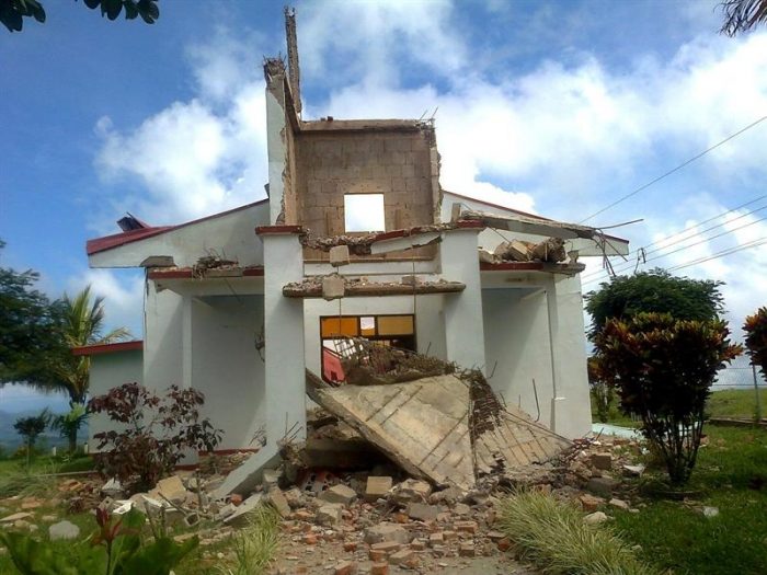 Un fallecido dejó en Costa Rica el segundo terremoto más fuerte de su historia