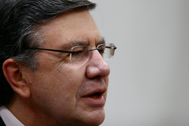 Lavín apuesta a politizar a la Cepal para eludir críticas del organismo