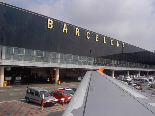Indra renueva sistema de control automático de fronteras en aeropuertos de Madrid y Barcelona