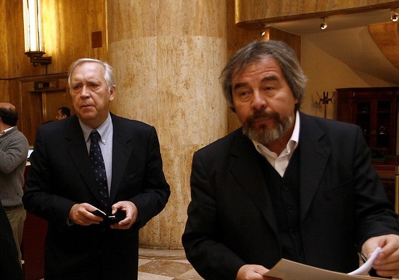 Diputados DC piden sumario contra ministros Golborne y Benítez tras dictamen de la Contraloría