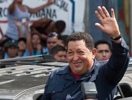 Hugo Chávez derrota a Capriles por 10 puntos en la elección más reñida desde que llegó al poder