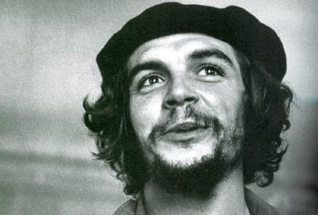 Rinden homenaje al Che Guevara en el lugar donde fue asesinado hace 45 años