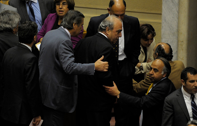 Diputados protagonizan nuevo altercado durante sesión especial por despidos en supermercados