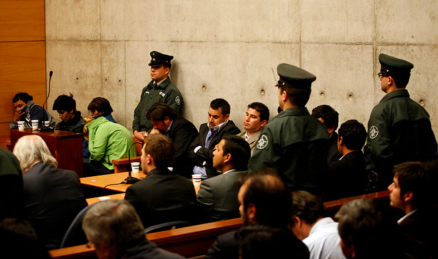 Director de la PDI anuncia salida de dos jefes policiales por escándalo de red de corrupción