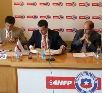 Directivos de la ANFP recibirán sueldo a partir de 2015