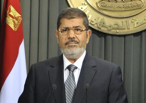 Mursi llama al diálogo en Egipto para abrir nueva etapa tras aprobación de la Constitución