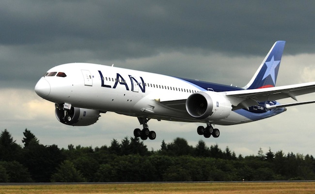 El Dreamliner: una pesadilla para Boeing con LAN sumándose a la lista de aerolíneas que suspenden los vuelos
