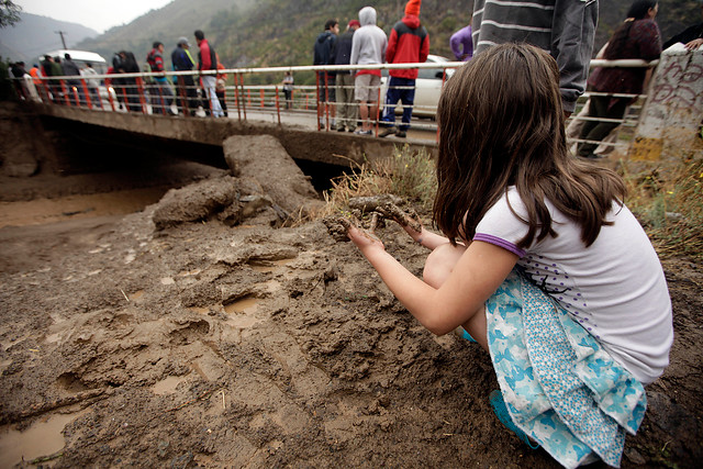 Aguas Andinas anuncia plan de emergencia para abastecer de agua potable a Santiago