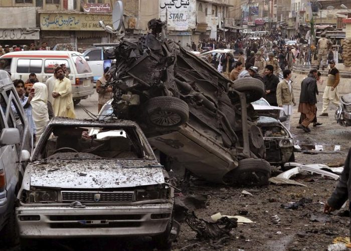 Al menos 81 muertos tras doble ataque terrorista en Pakistán