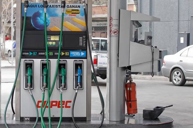 Fuerte alza de las gasolinas a partir de este jueves