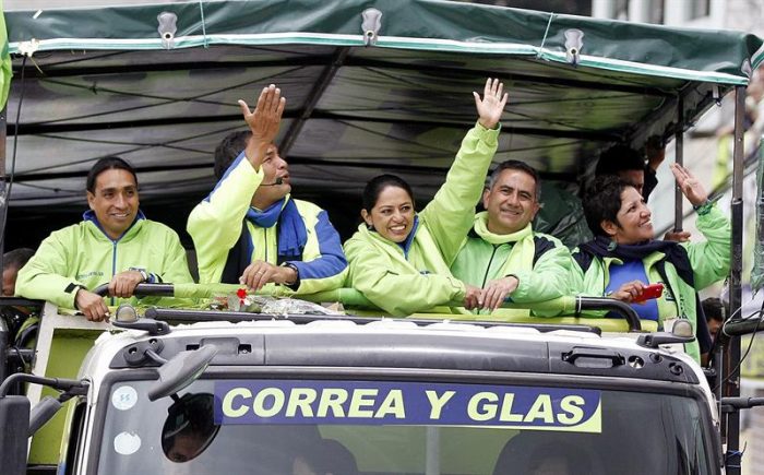 Candidatos en Ecuador dan los últimos impulsos a sus campañas electorales