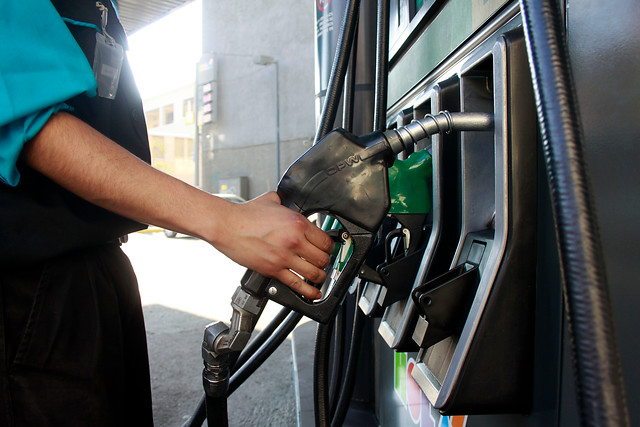 Gasolina de 97 octanos sube más de 18 pesos por litro este jueves