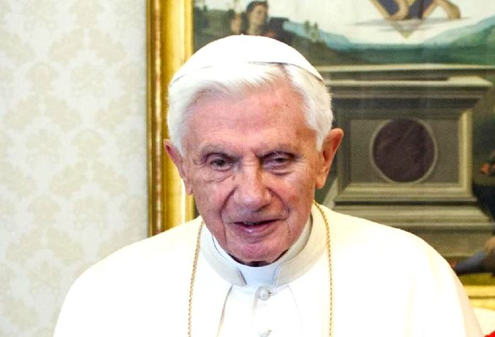 Conmoción mundial ante la renuncia de Benedicto XVI